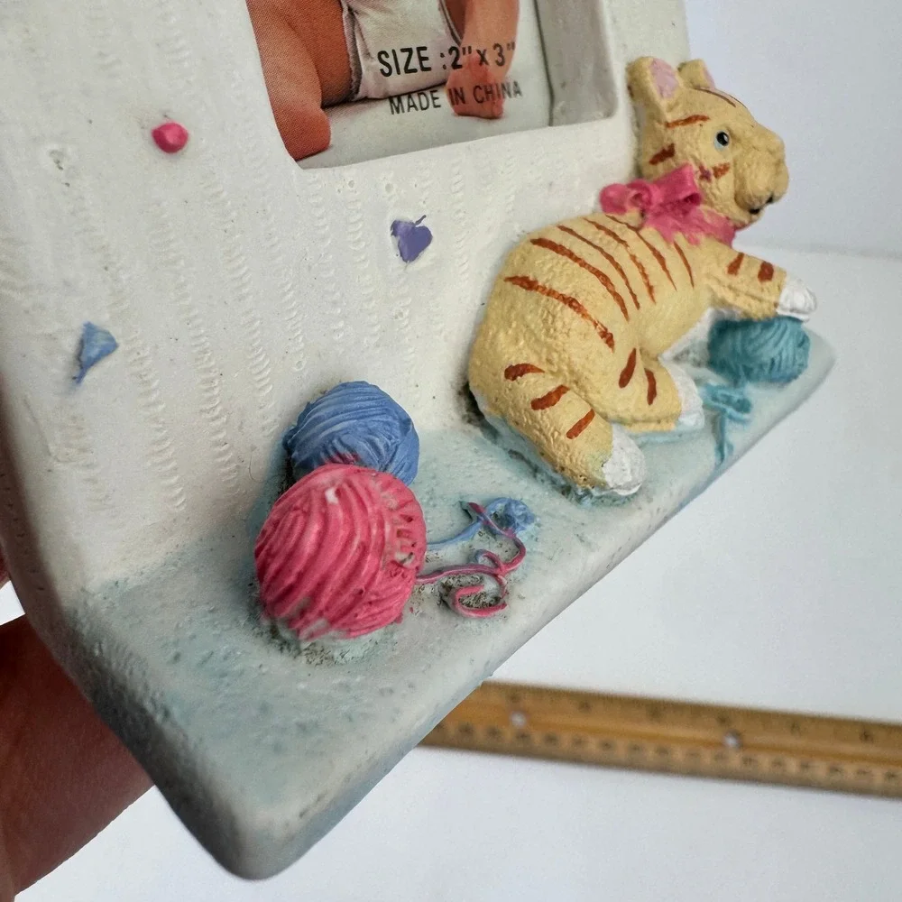 Vtg Small Mini Tabletop Pic Photo Frame Baby Nursery Cat Yarn Hearts Dots Pastel